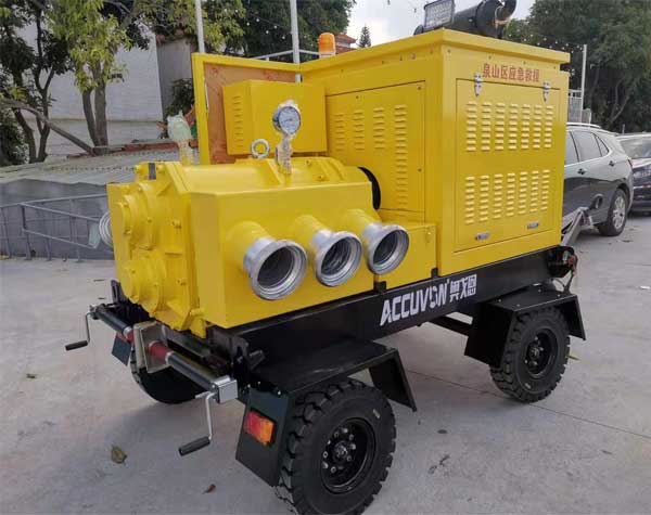 移動(dòng)排澇泵車有什么優(yōu)點(diǎn)?能進(jìn)行定制嗎?